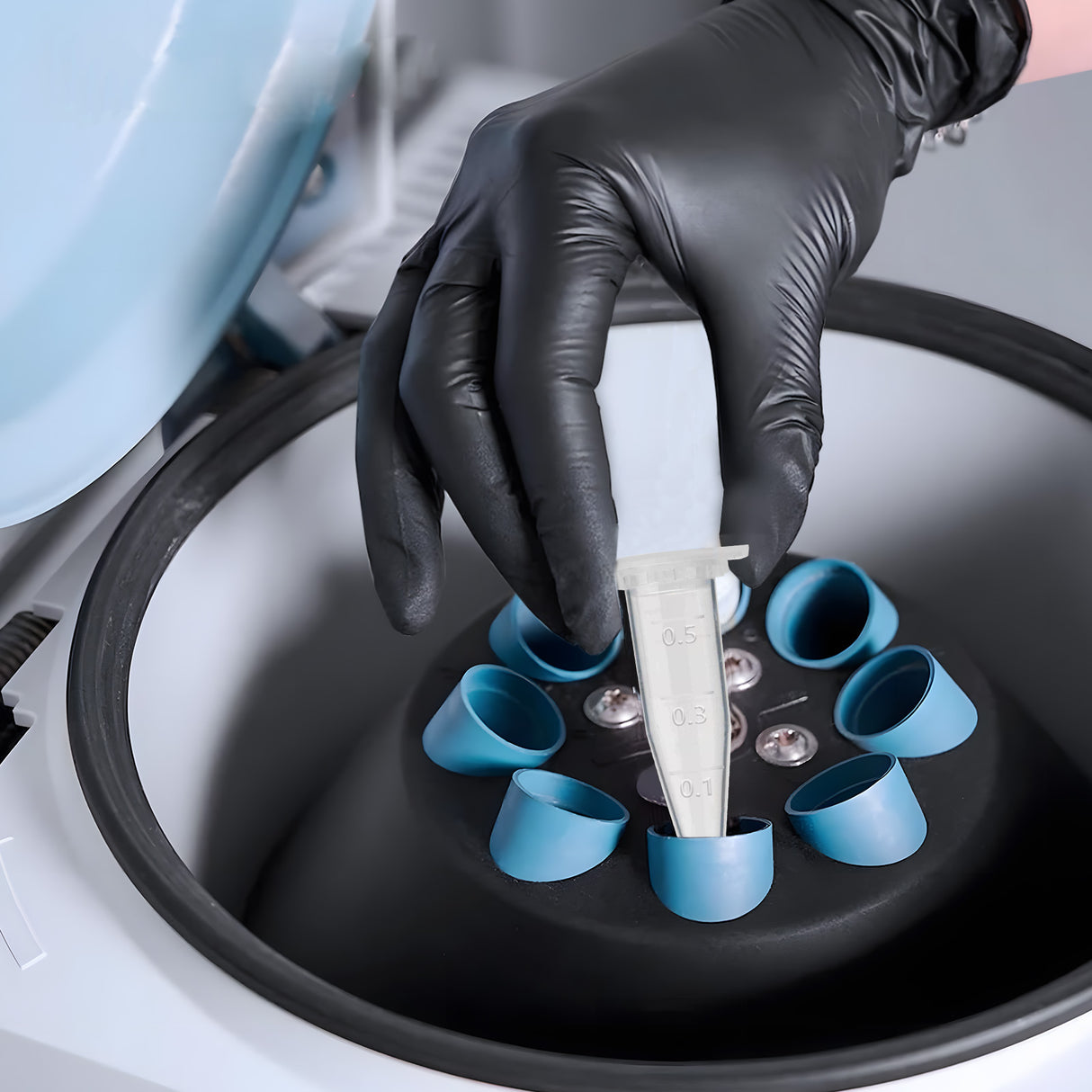 Biologix® 0.5mL Microcentrifuge Tubes with Safe Lock, 500/Pack, 5000/Case